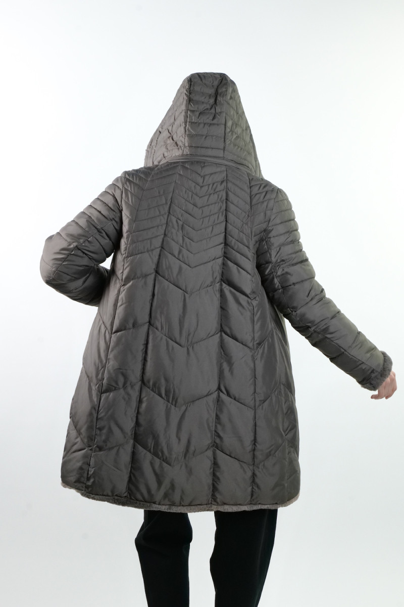 Двухстороння куртка с капюшоном и карманами коричневого цвета итальянского бренда Joleen