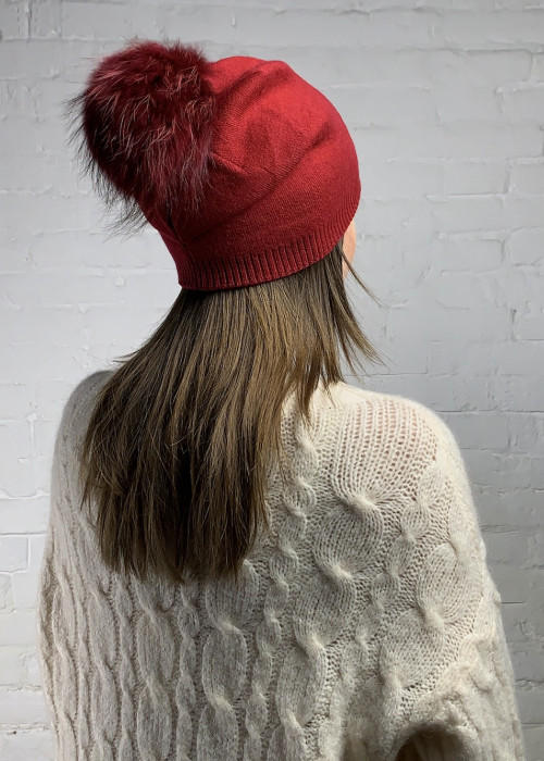 Кашемировая красная шапка итальянского бренда No-Na
