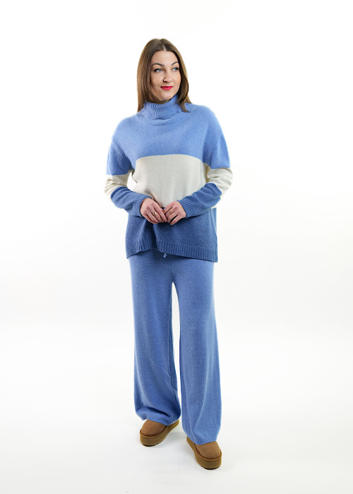 Кашеміровий блакитний костюм італійського бренду  Joleen