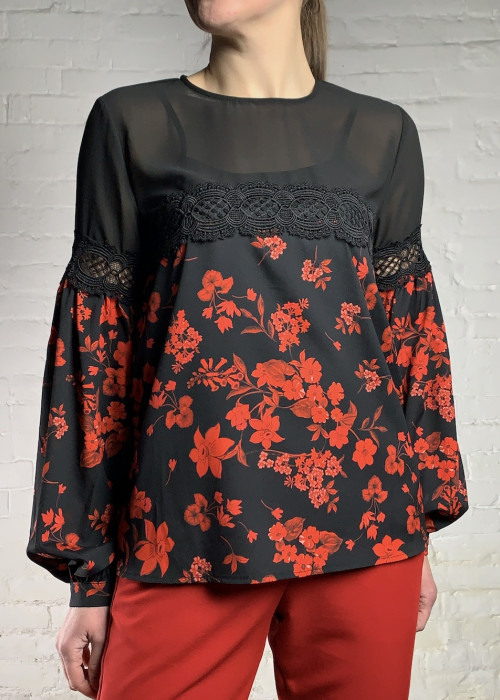Чёрная блуза с цветочным принтом Rinascimento