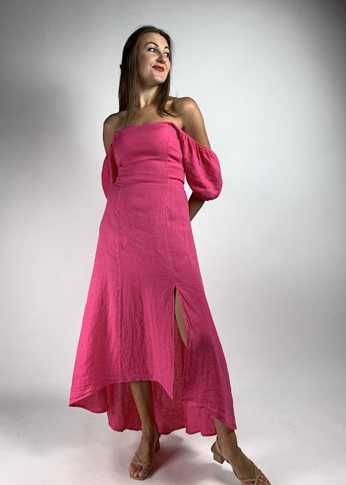 Розовое длинное платье в стиле Барби итальянского бренда Motel