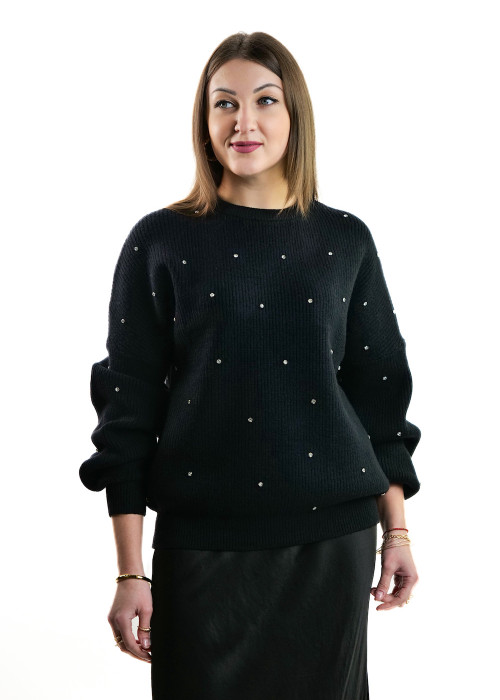 Чёрный свитер с кристаллами своровали итальянского бренда Motel