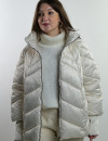 Молочна коротка тепла куртка з прихованим капюшоном італійського бренду No-Na