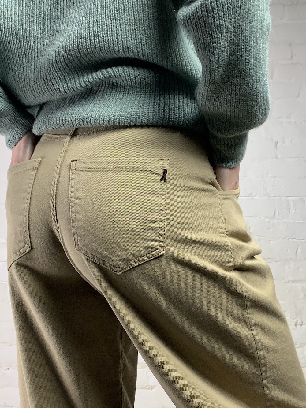 Хлопковые бежевые брюки с карманами Joleen