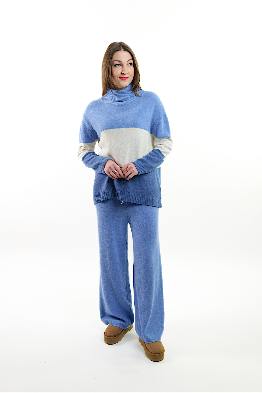 Кашеміровий блакитний костюм італійського бренду  Joleen