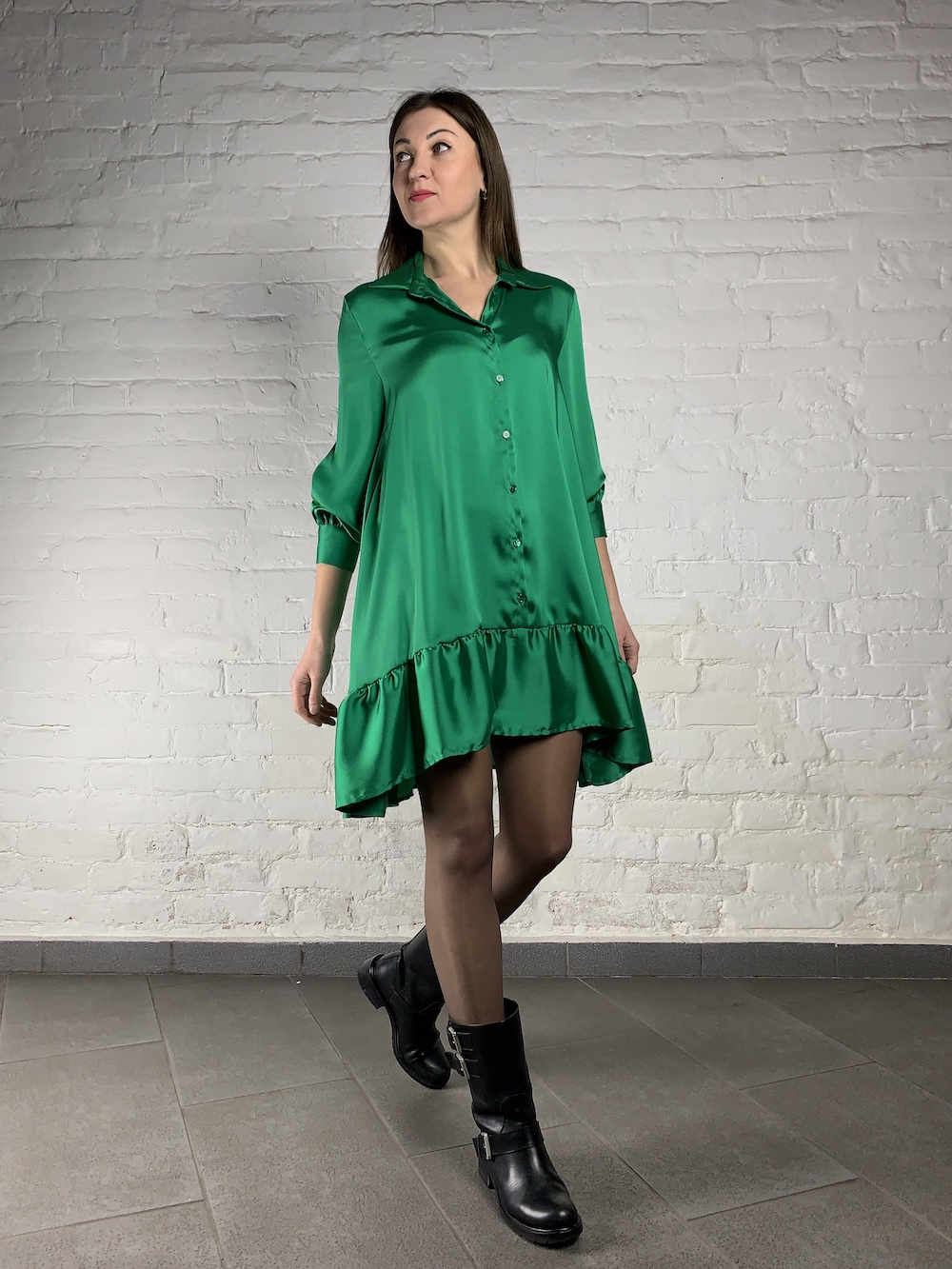 Короткое зеленое платье Vicolo