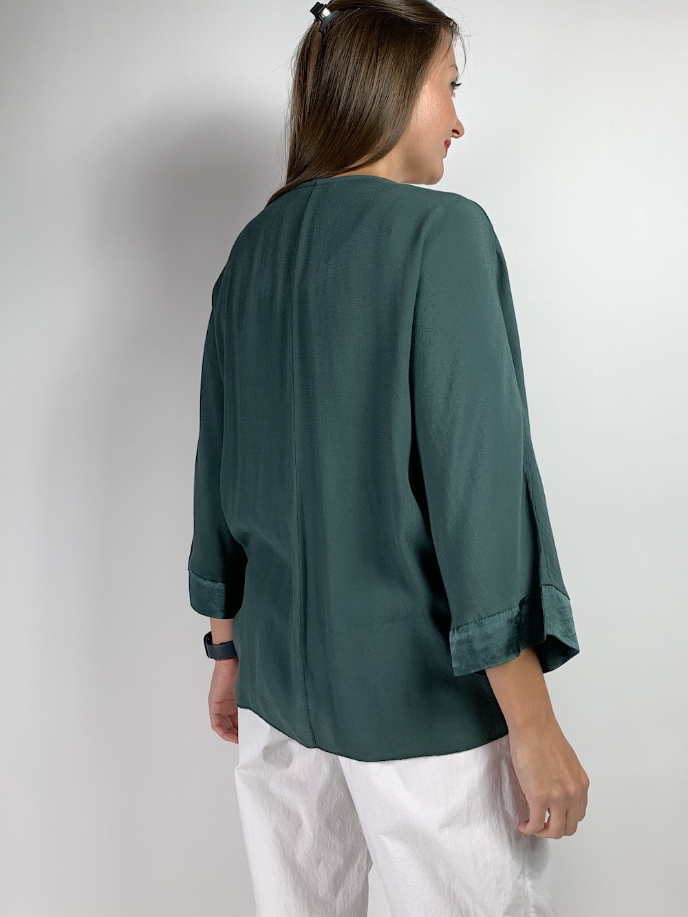 Ізумрудна блуза із віскози в стилі бохо італійського бренду Dixie
