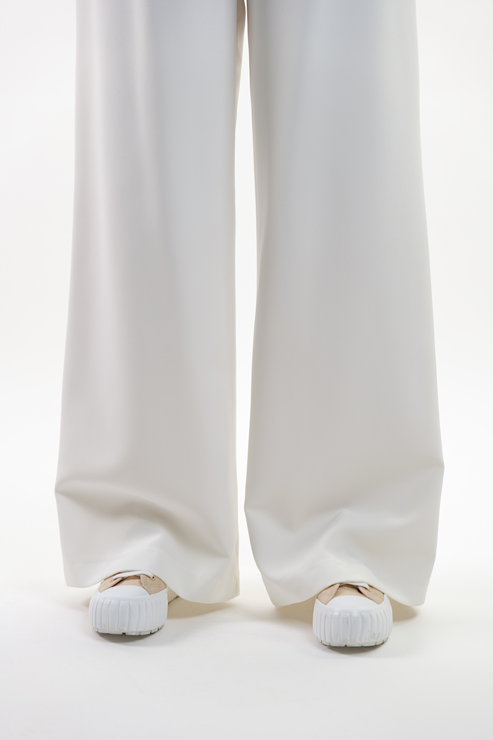 Білі брюки палаццо італійського бренду  Joleen
