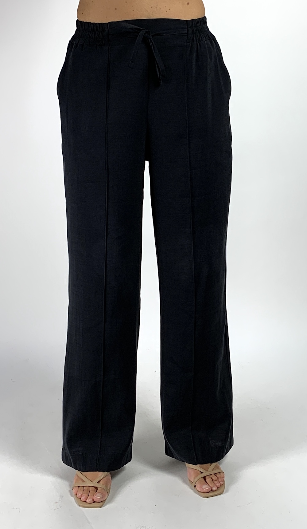 Чорні віскозні брюки з кишенями прямого крою італійського бренду Motel