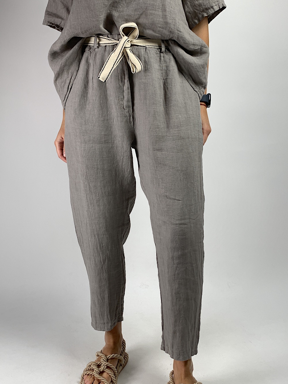 Льняний костюм колір моко брюки з сорочкою італійського бренду Motel