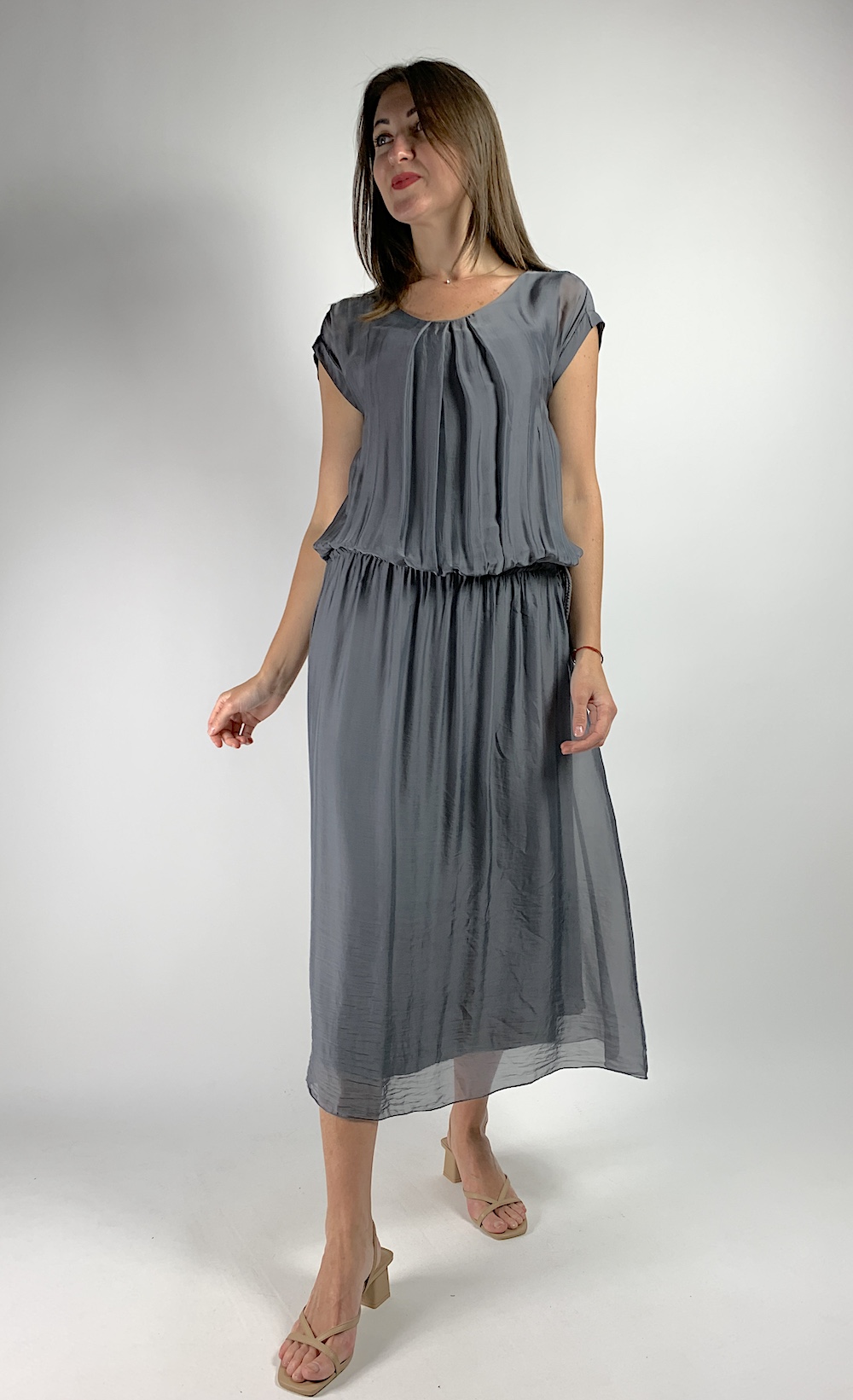 Легкое шёлковое летнее платье графитового цвета в греческом стиле итальянского бренда  Joleen