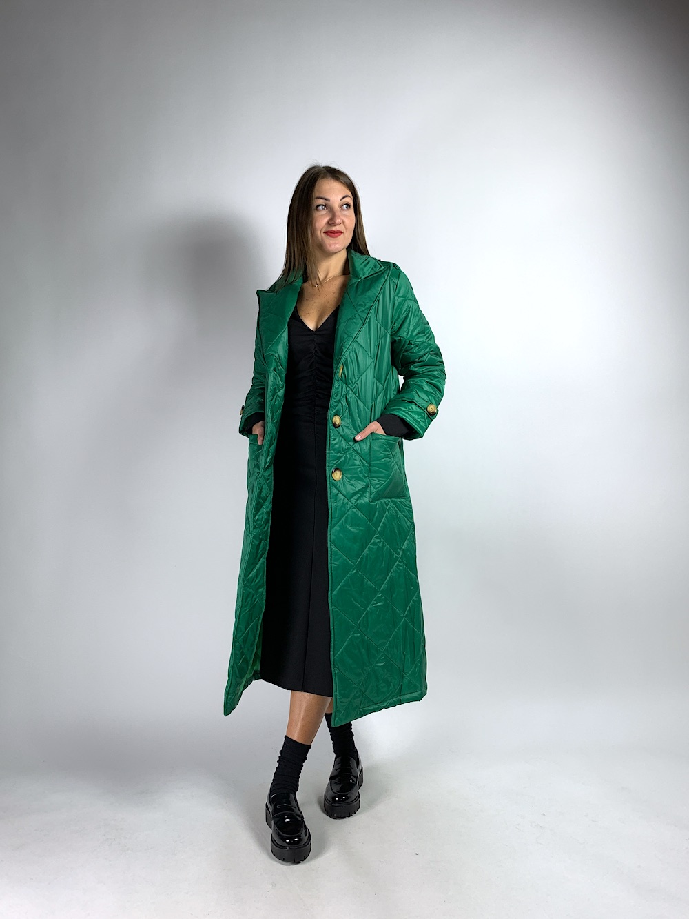 Зелене стьобане пальто з поясом та кишенями італійського бренду  No-Na
