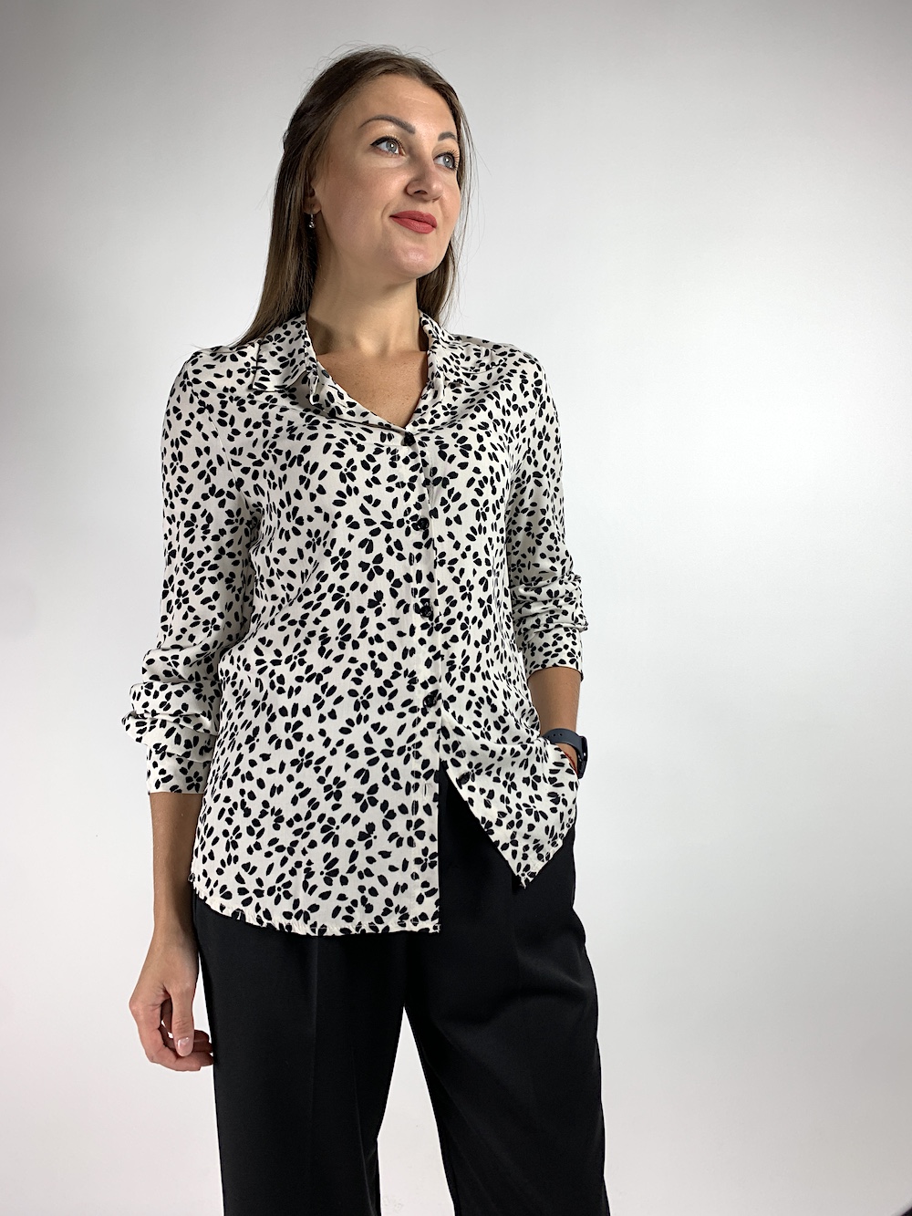 Блуза з абстактним малюнком від італійського бренду Dixie