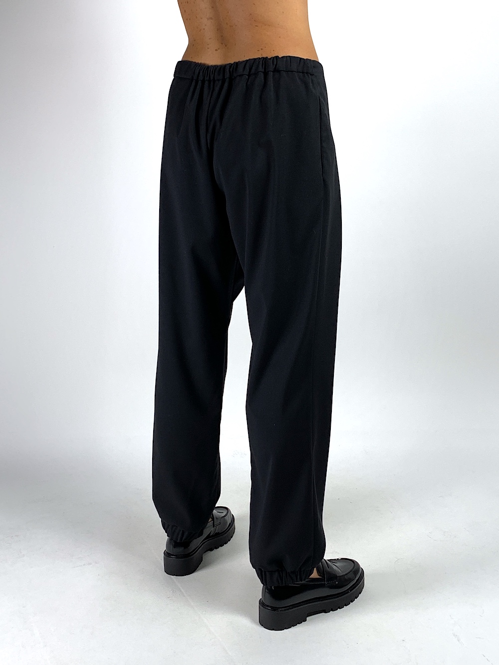 Чорні віскозні брюки звужені до низу італійського бренду Imperial