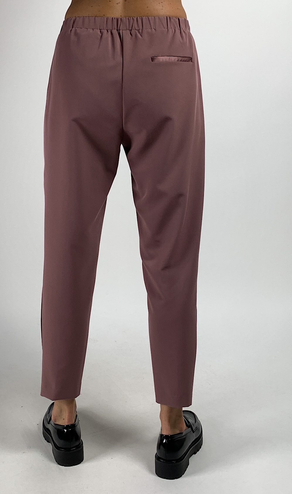 Віскозні брюки з кишенями та лампасами італійського бренду Imperial