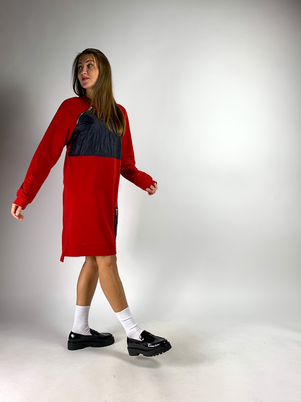 Червона сукня А-сілуета італійського бренду Rinascimento