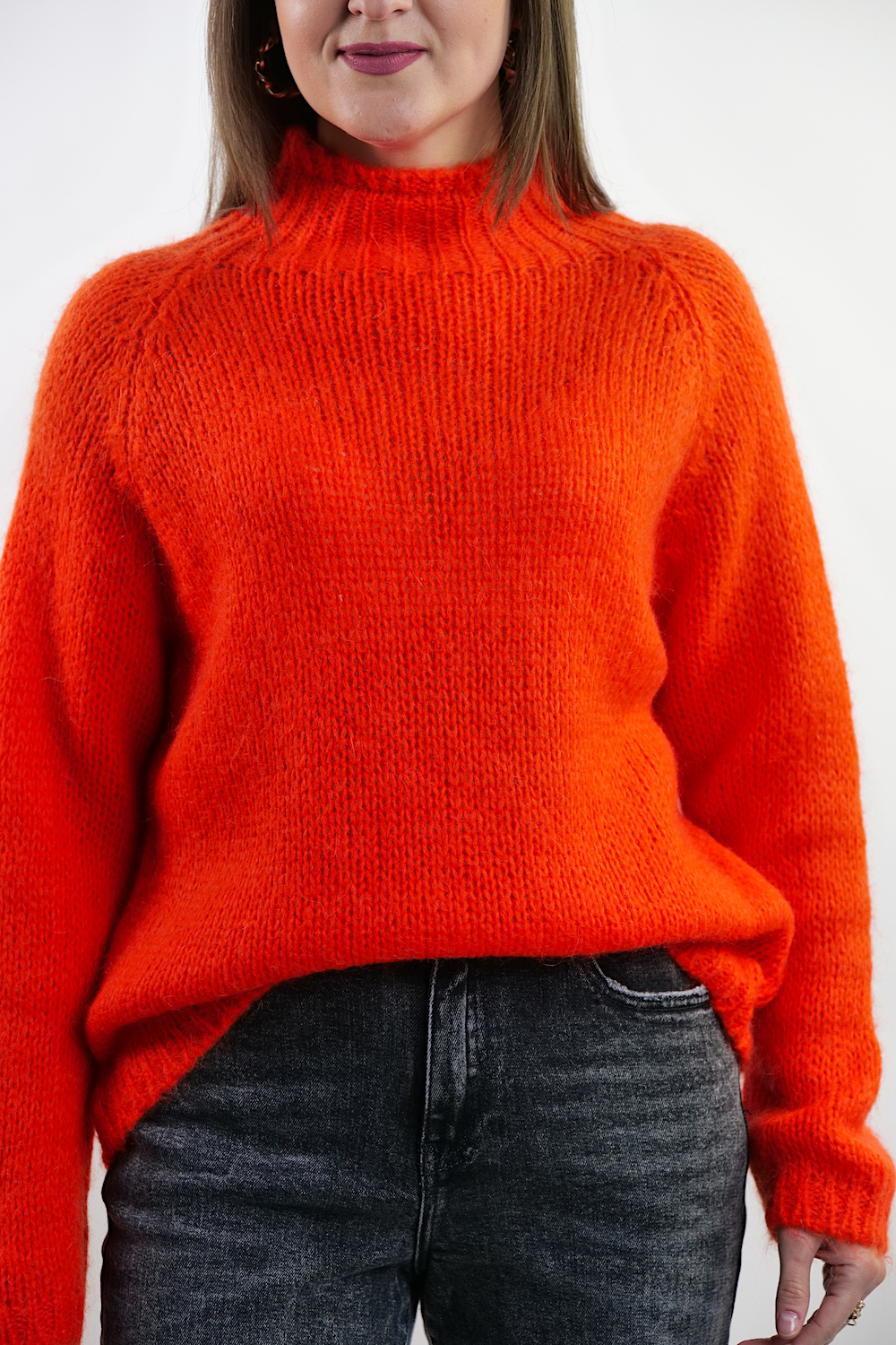Помаранчевий светр з мохером італійського бренду No-Na