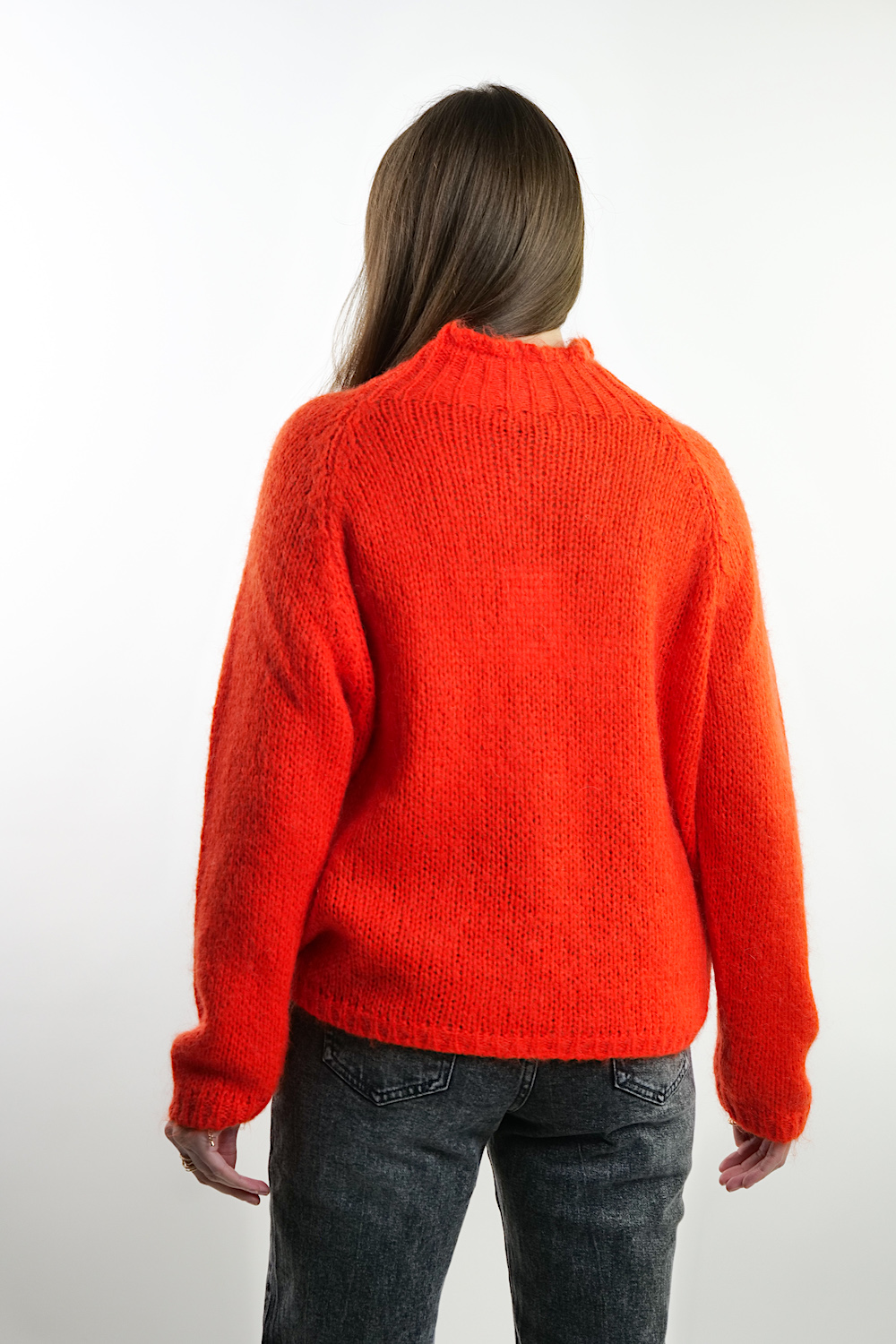 Помаранчевий светр з мохером італійського бренду No-Na