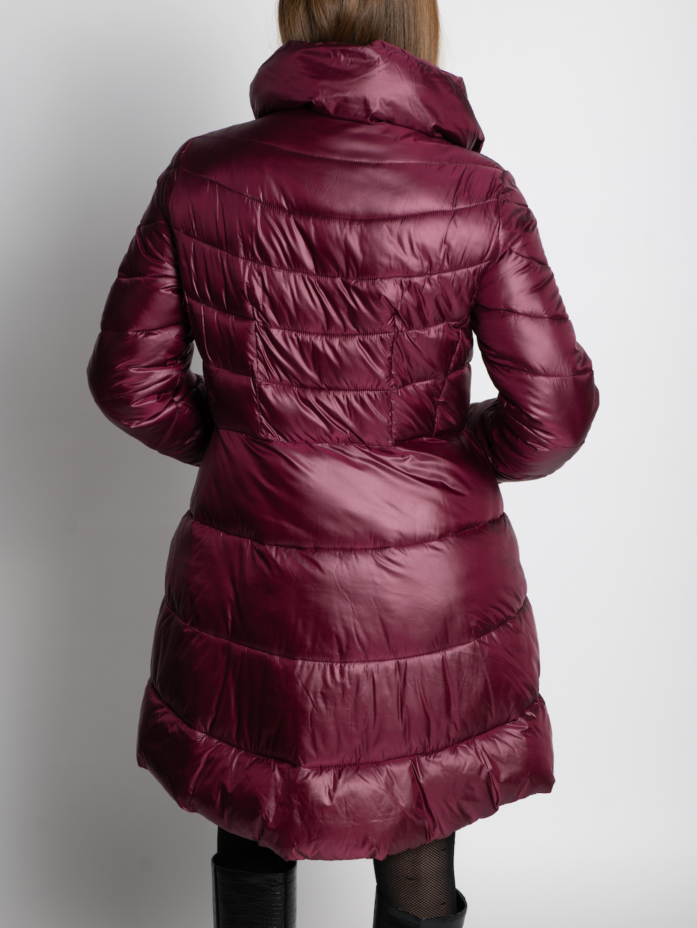 Пальто довжини міді з кишенями італійського бренду Rinascimento