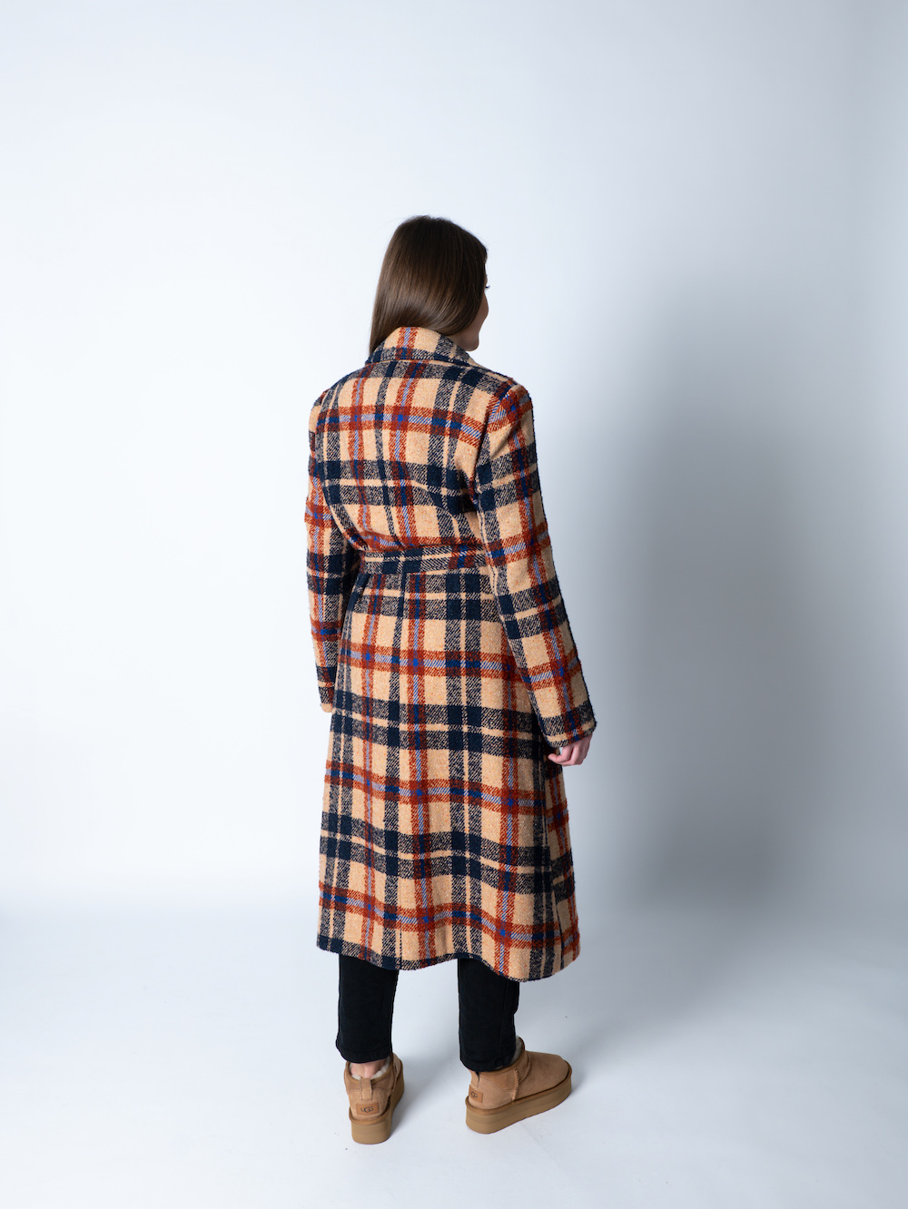 Тепле пальто в клітинку з кишенями італійського бренду Rinascimento